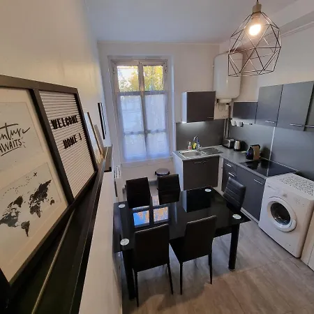 Paisible 2 Pieces Avec Parking Gratuit - Gare De Tram T3 Villeurbanne